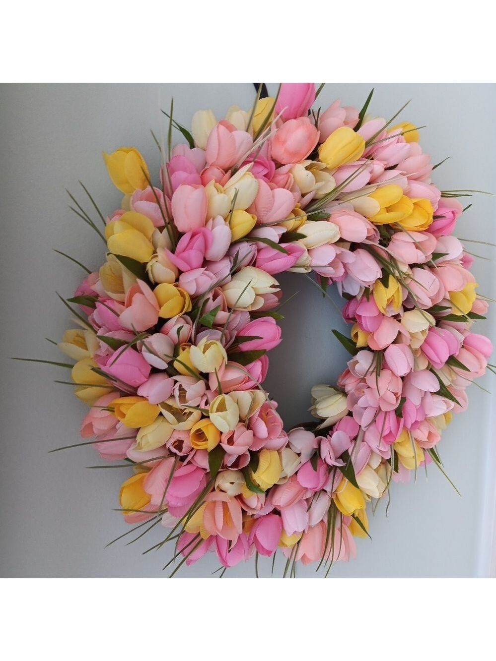 Wreath Flippers Handcrafted 14" Bright Spring Tulip Wreath - Picture 5 of 9